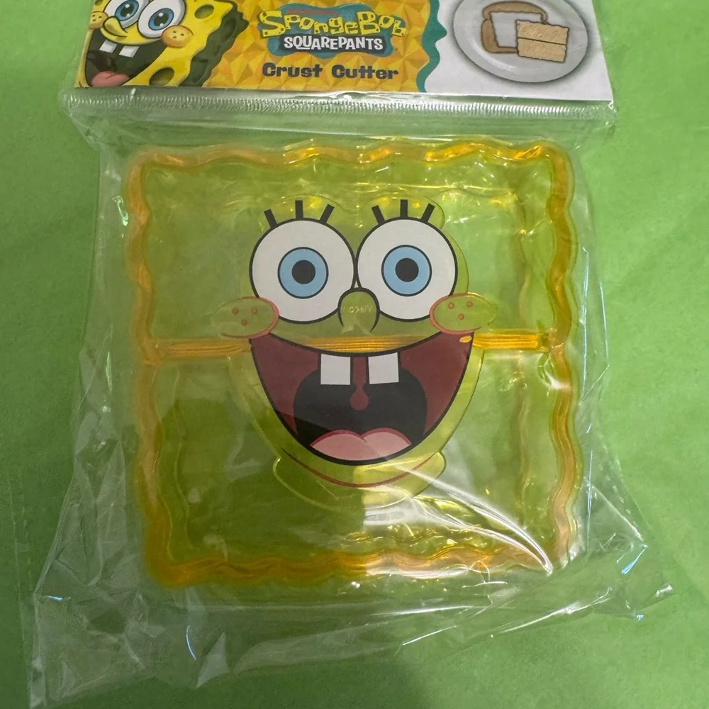 SpongeBob SquarePants Crust Cutter - Bright Yellow